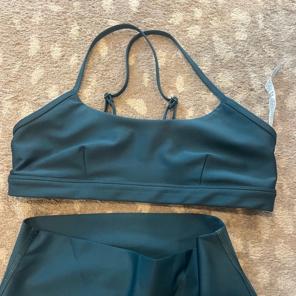 ALO airlift leggings and bra set - Picture 2 of 5